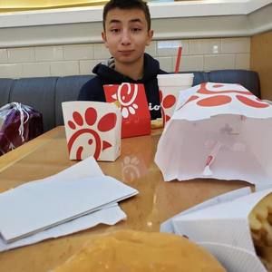 Meet your Posher, Damien